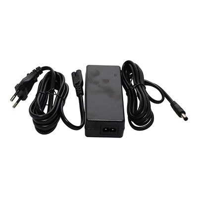 CHARGER FOR ULTRACAPACITOR JUMP STARTERS product photo