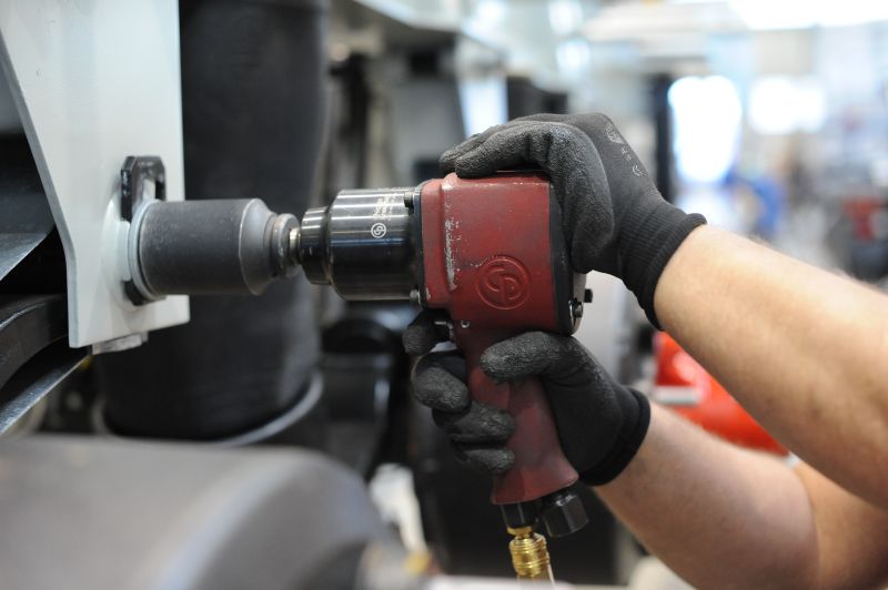 CP6060/CP6070 Series - Impact Wrenches product photo